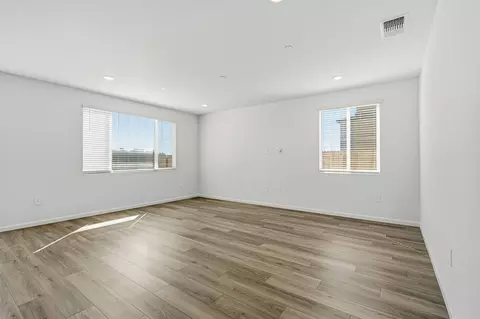 Living - 2350 Lazio St, Manteca, CA 95337 photo 2 of 8