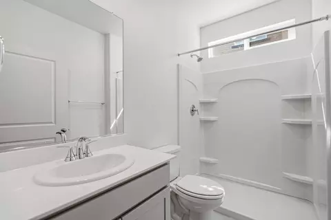 Bath - 2350 Lazio St, Manteca, CA 95337 photo 1 of 3