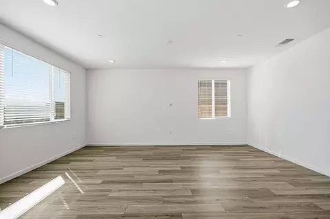 Living - 2350 Lazio St, Manteca, CA 95337 photo 4 of 8