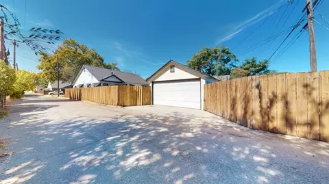 Exterior - 225 Merced Ave, Modesto, CA 95351 photo 5 of 6