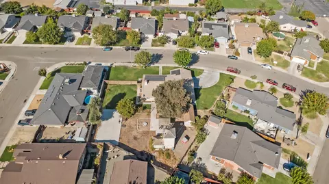 View/Area - 1422 Silva Ave, Newman, CA 95360 photo 10 of 15