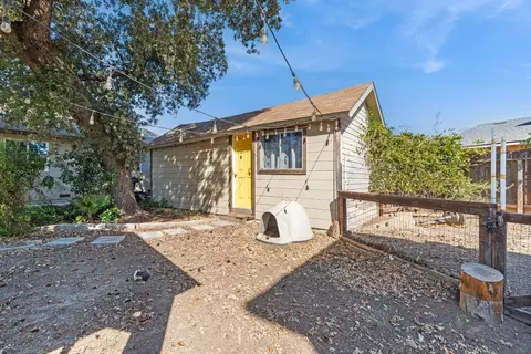 Exterior - 1422 Silva Ave, Newman, CA 95360 photo 8 of 11