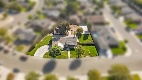 View/Area - 1422 Silva Ave, Newman, CA 95360 photo 3 of 15