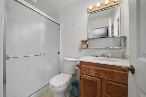 Bath - 180 Badger St, Sutter Creek, CA 95685 photo 4 of 4