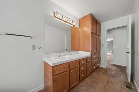 Bath - 180 Badger St, Sutter Creek, CA 95685 photo 3 of 4