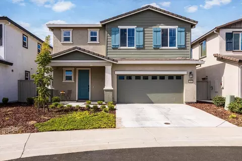 5064 Frisbee Dr, Roseville, CA 95747