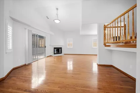 Living - 8433 Oakenshield Cir, Antelope, CA 95843 photo 3 of 4