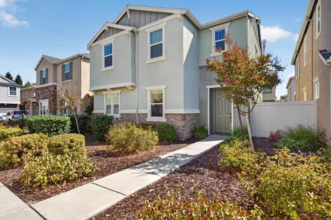 1049 Dennington Pl, Roseville, CA 95747