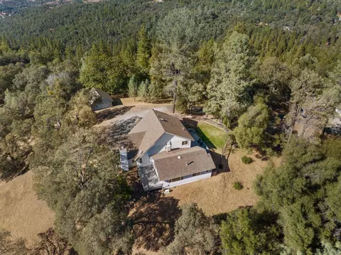 5021 D Agostini Dr, Somerset, CA 95684
