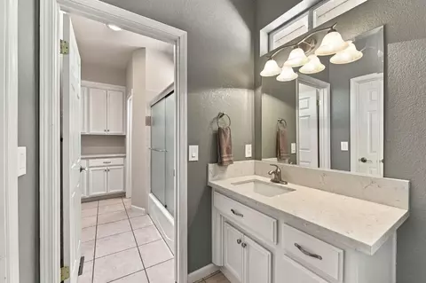 Bath - 4770 Feldspar Ln, Placerville, CA 95667 photo 8 of 8