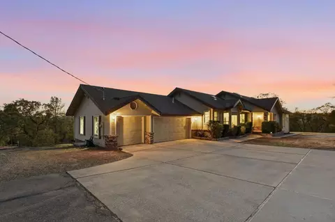Exterior - 4770 Feldspar Ln, Placerville, CA 95667 photo 2 of 16