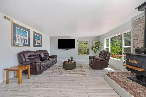 Living - 9305 Mosquito Rd, Placerville, CA 95667 photo 2 of 3