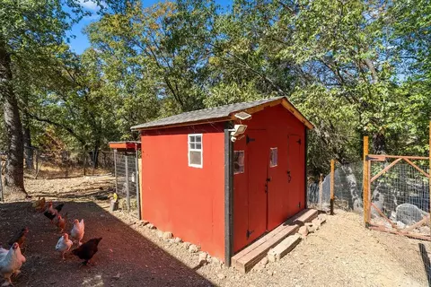 Exterior - 4950 Del Haven Rd, Placerville, CA 95667 photo 9 of 20
