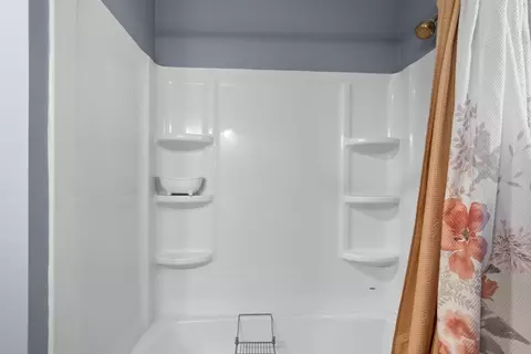 Bath - 4950 Del Haven Rd, Placerville, CA 95667 photo 5 of 5