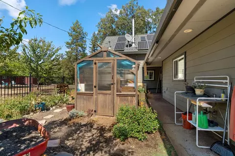 Exterior - 4950 Del Haven Rd, Placerville, CA 95667 photo 15 of 20