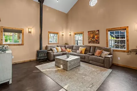 Living - 4950 Del Haven Rd, Placerville, CA 95667 photo 3 of 7