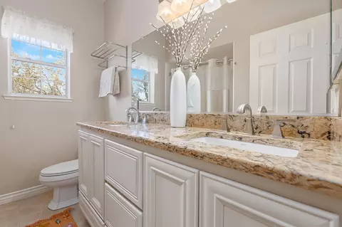 Bath - 8681 Riverwood Dr, Placerville, CA 95667 photo 4 of 4