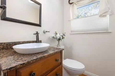 Bath - 8681 Riverwood Dr, Placerville, CA 95667 photo 1 of 4