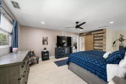 Bedroom - 4243 Glenridge Dr, Carmichael, CA 95608 photo 7 of 9