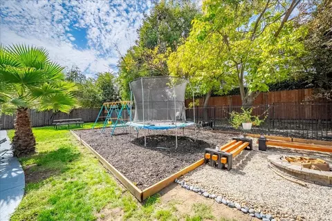 Exterior - 4243 Glenridge Dr, Carmichael, CA 95608 photo 21 of 26