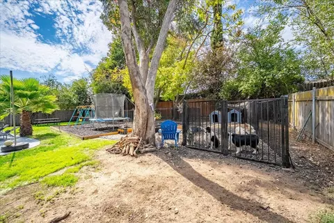 Exterior - 4243 Glenridge Dr, Carmichael, CA 95608 photo 19 of 26