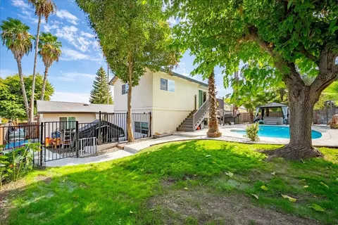 Exterior - 4243 Glenridge Dr, Carmichael, CA 95608 photo 23 of 26