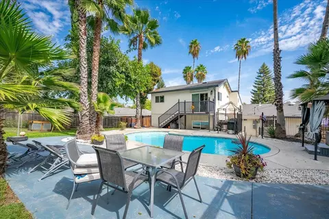 Exterior - 4243 Glenridge Dr, Carmichael, CA 95608 photo 11 of 26