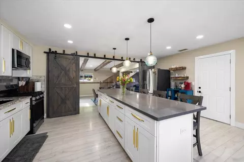 Kitchen - 4243 Glenridge Dr, Carmichael, CA 95608 photo 2 of 4