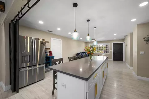 Entry Way - 4243 Glenridge Dr, Carmichael, CA 95608 photo 3 of 6