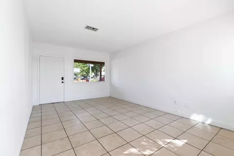 Living - 2644 San Ignacio Ave, Modesto, CA 95354 photo 3 of 6