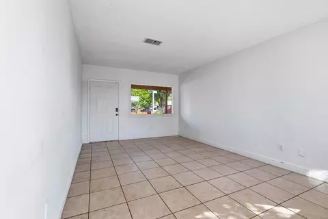 Living - 2644 San Ignacio Ave, Modesto, CA 95354 photo 4 of 6