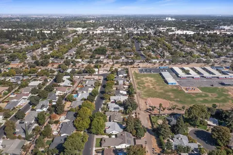 View/Area - 1002 Mount Vernon Dr, Modesto, CA 95350 photo 10 of 10