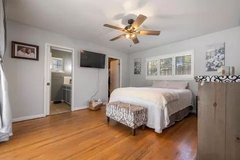 Bedroom - 1002 Mount Vernon Dr, Modesto, CA 95350 photo 2 of 6