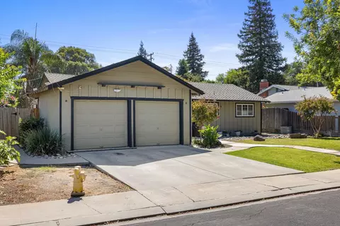 Exterior - 1002 Mount Vernon Dr, Modesto, CA 95350 photo 3 of 9