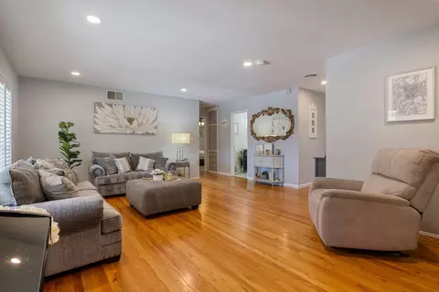 Living - 1002 Mount Vernon Dr, Modesto, CA 95350 photo 2 of 3