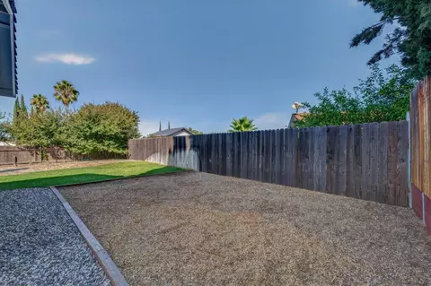 Exterior - 3633 Kodiak Way, Antelope, CA 95843 photo 7 of 9