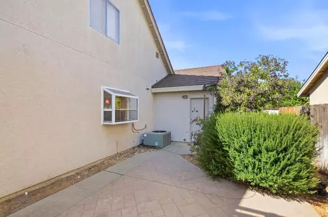 Exterior - 2400 Payne Ave, Modesto, CA 95351 photo 15 of 16