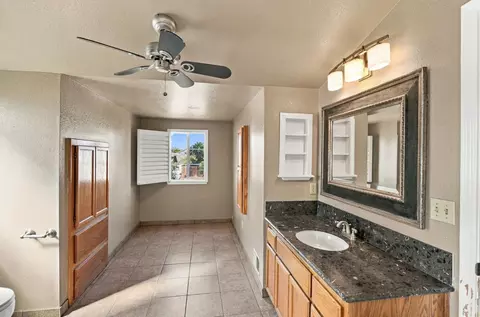 Bath - 2400 Payne Ave, Modesto, CA 95351 photo 6 of 7