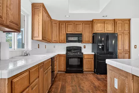 Kitchen - 1175 Papoose Dr, Copperopolis, CA 95228 photo 1 of 3