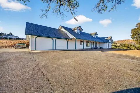 Exterior - 1175 Papoose Dr, Copperopolis, CA 95228 photo 5 of 11