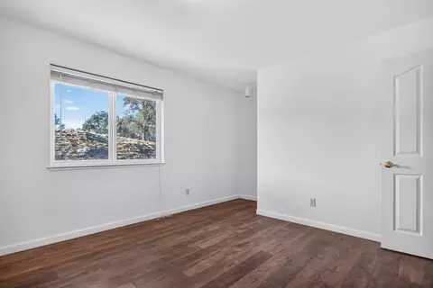 Bedroom - 1175 Papoose Dr, Copperopolis, CA 95228 photo 2 of 4