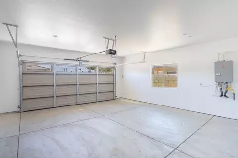 16360 Juniper St, Hesperia, CA 92345 photo 9