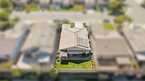 View/Area - 1061 Alba St, Manteca, CA 95337 photo 6 of 9