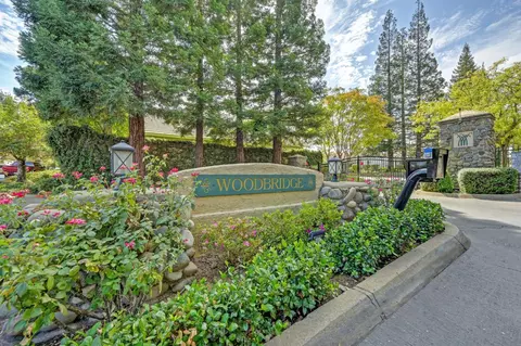 100 Brightstone Cir, Folsom, CA 95630