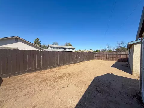 Exterior - 415 Sutter St, Manteca, CA 95336 photo 11 of 12