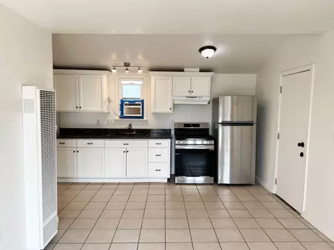 Kitchen - 415 Sutter St, Manteca, CA 95336 photo 1 of 2