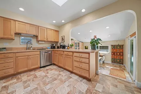 Kitchen - 28 Frontier Dr, Jackson, CA 95642 photo 2 of 2