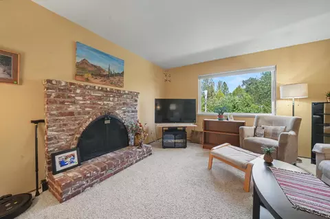 Living - 28 Frontier Dr, Jackson, CA 95642 photo 3 of 5