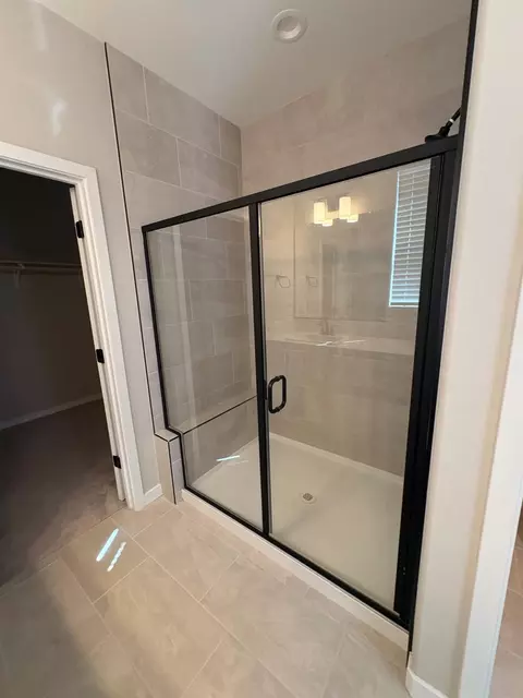 Bath - 738 Katelyn Ave, Madera, CA 93636 photo 3 of 3