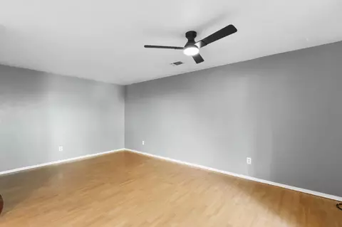 Living - 3052 Woods Cir, Davis, CA 95616 photo 2 of 3
